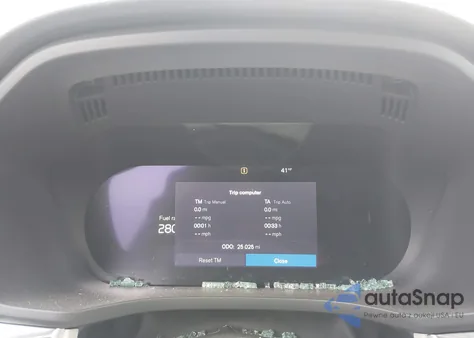 2024 Volvo Xc60 B5 Core Dark Theme z USA, uszkodzony, nr VIN YV4L12RK1R1715772